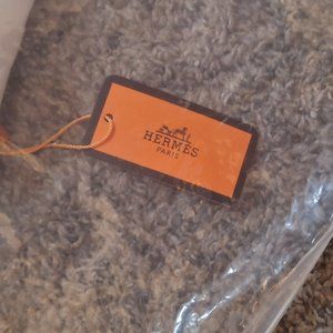 Hermes scarf 85 % Cashmere 15% silk